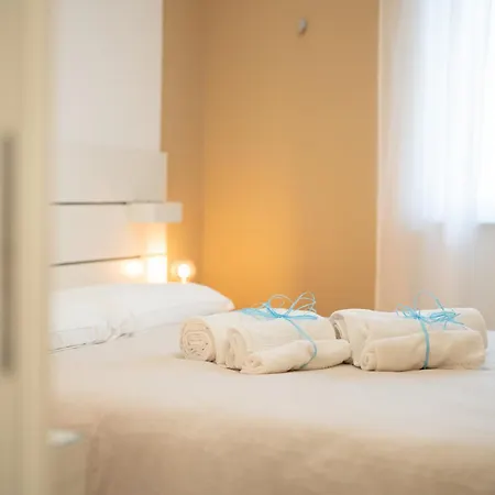 Palazzo Ennio Gæstehus Bari