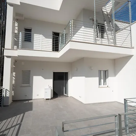 بيت ضيافة Palazzo Ennio باري