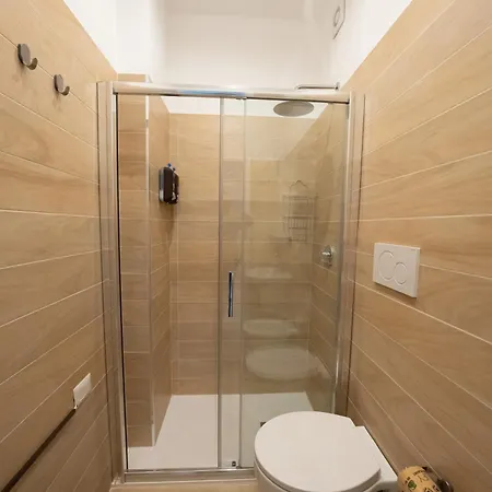 Palazzo Ennio 4* باري